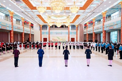 喜迎盛會 | 南郊賓館組織“從心出發服務禮儀培訓”廣告設計